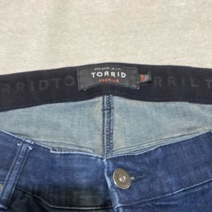 Woman’s Torrid Bombshell Skinny Premium Jean size 22R